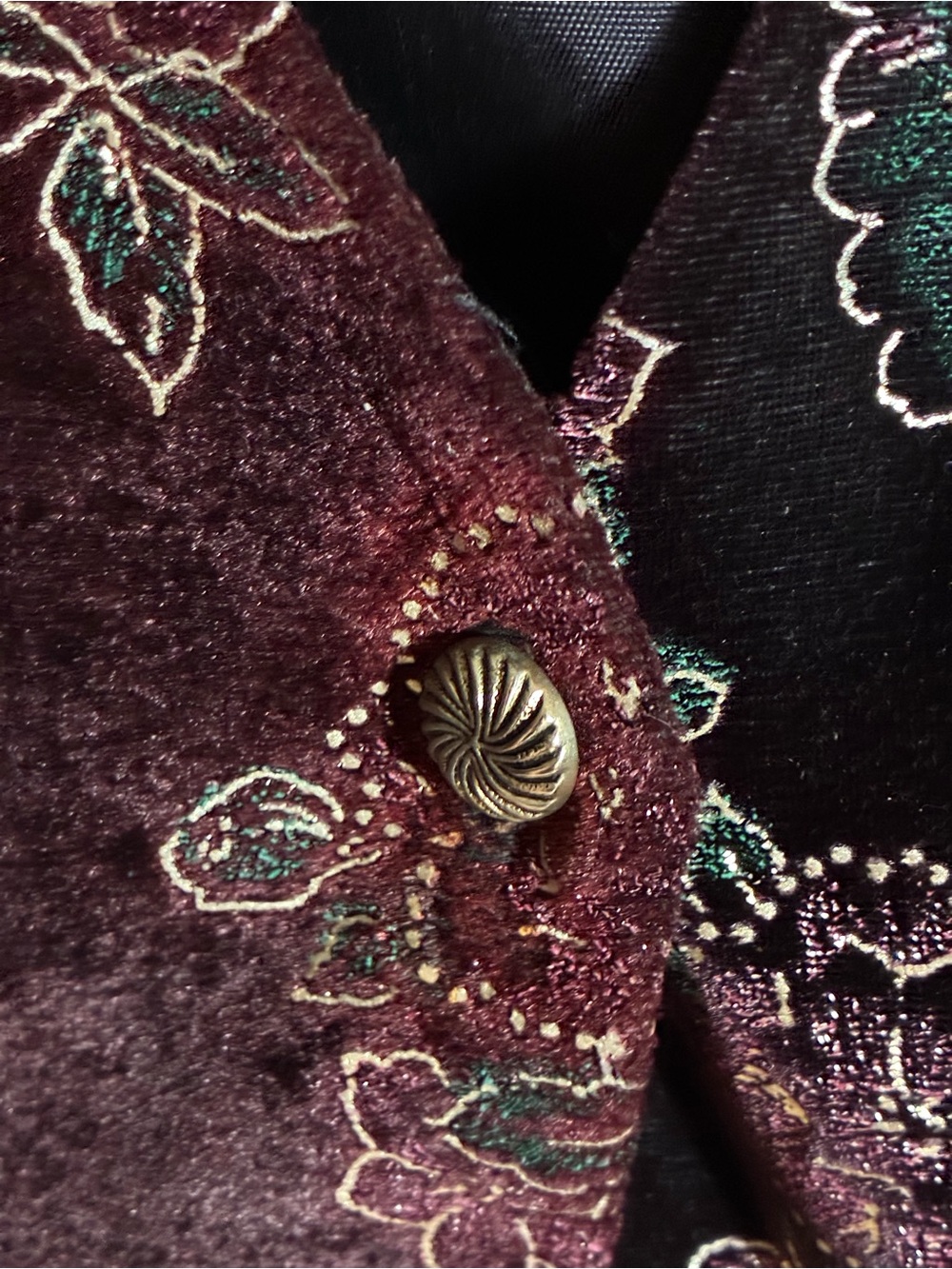 Velvet Floral Button-Front Blouse in Burgundy and Black - Picture 2 of 12